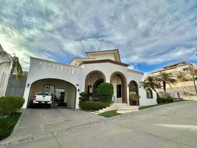 Casa en venta en La Jolla Villa de las Esmeraldas, Hermosillo, Sonora