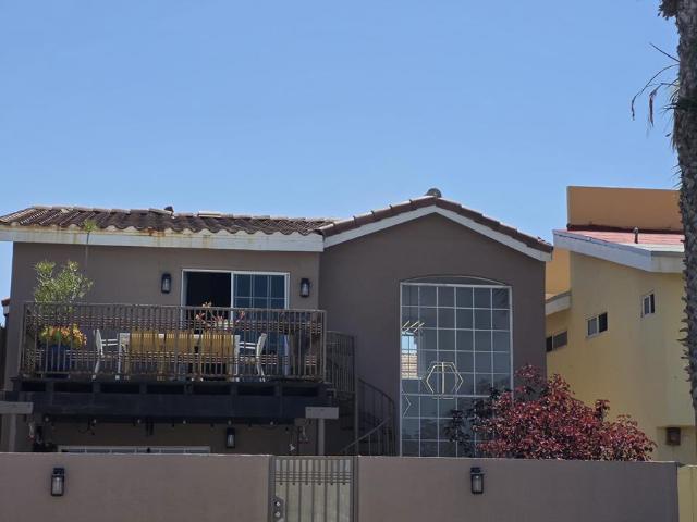 CASA EN VENTA EN LA PERLA RESIDENCIAL
