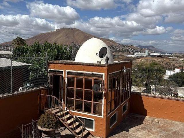 CASA EN VENTA EN LA PRESA RODRIGUEZ EN TIJUANA