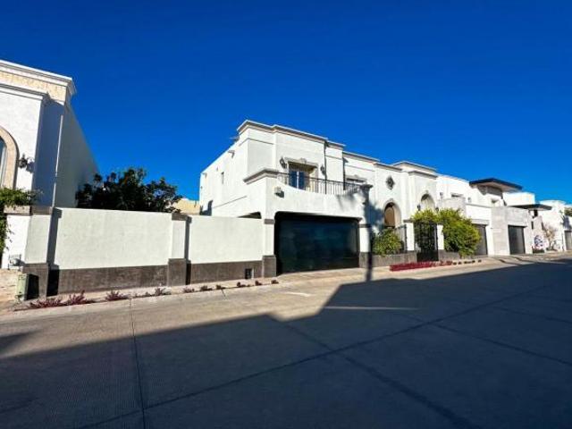 CASA EN VENTA EN LA RIOJA PONIENTE EN SECCIÓN ÁBALOS EN HERMOSILLO,SONORA