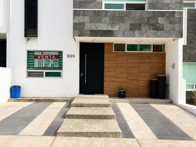 CASA EN VENTA EN LA RIOJA