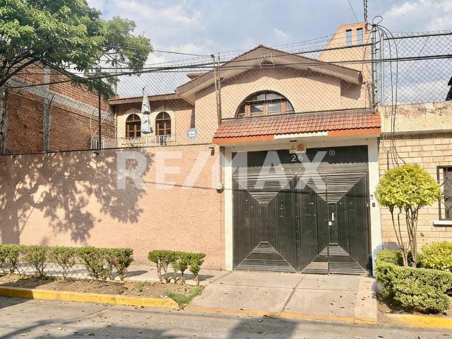 Casa en Venta en La Romana Tlalnepantla Edo. De México