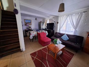 Casa en venta en Cruce Longitudinal - El Romeral - Chacay Alto, La Serena - Estacionamiento