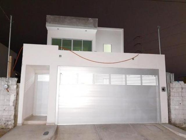 Casa en venta en la tampiquera