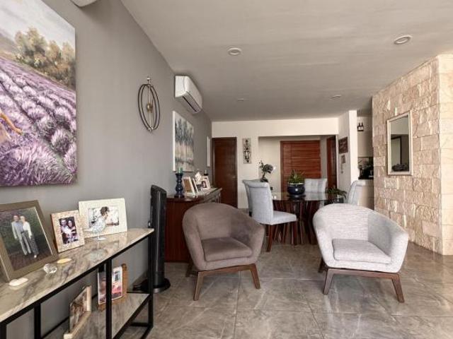 Casa en venta en la tampiquera con recamara en P.B. c.p. 94290 boca del rio