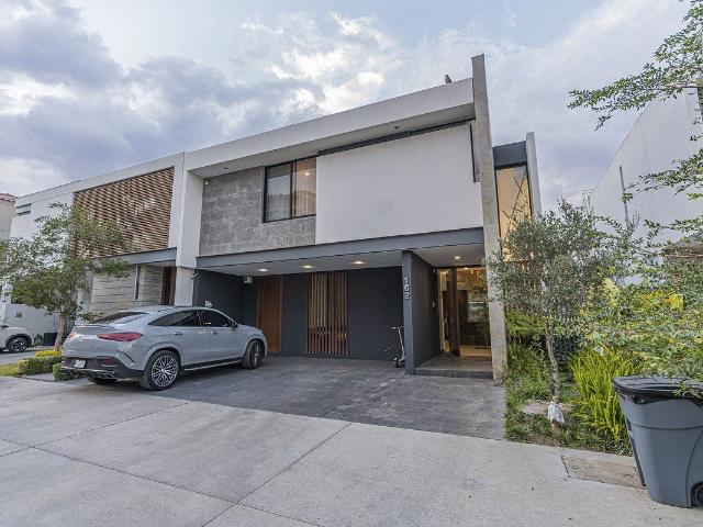 Casa en Venta en La Toscana Residencial Zapopan Recorrido Virtual