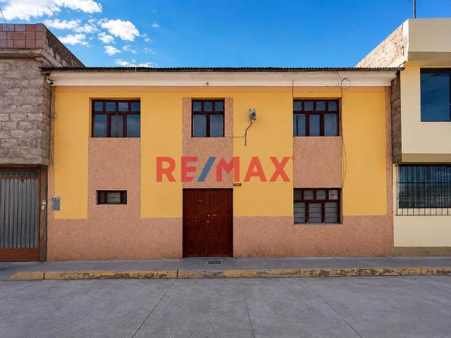 ¡Casa En Venta En La Urbanización Ministerio De Agricultura – Sicuani! ✨