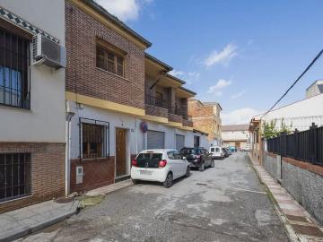 Casa en venta en La Zubia, Granada