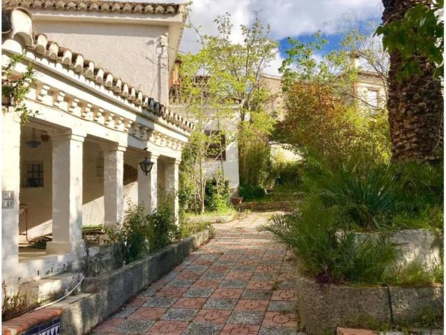 Casa en Venta en La Zubia