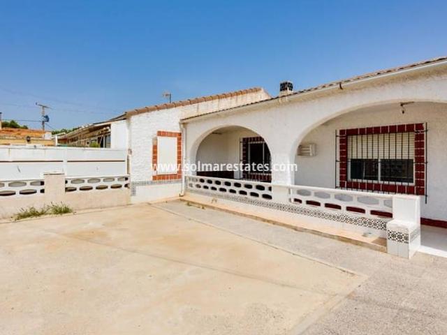 Casa en venta en La Zenia, Alicante Costa Blanca
