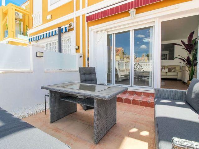 Casa en venta en La Zenia, Alicante Costa Blanca