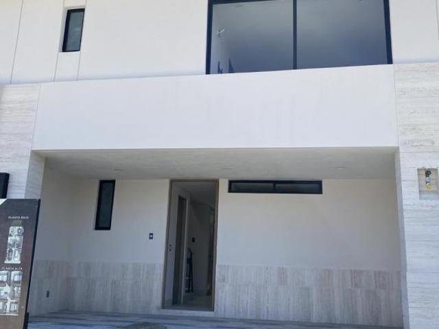 Casa en Venta Privanzas. cerca de punta del este León, Gto
