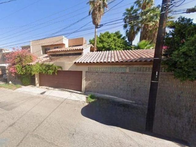 CASA EN VENTA EN LAGO DE LOS OSOS MEXICALI