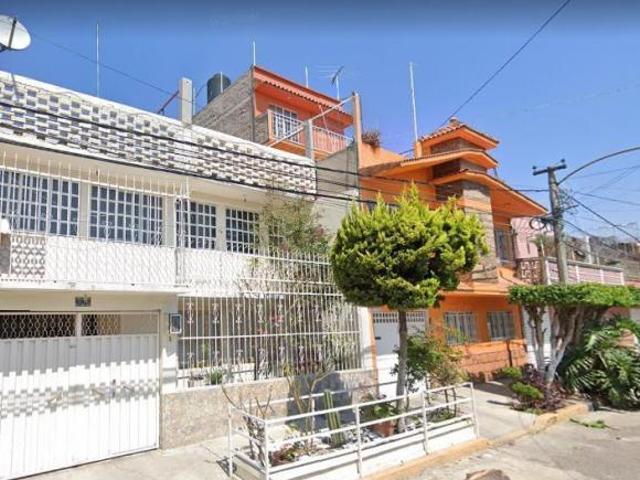 Casa en Venta en Lago Ontario Agua Azul Nezahualcoyotl
