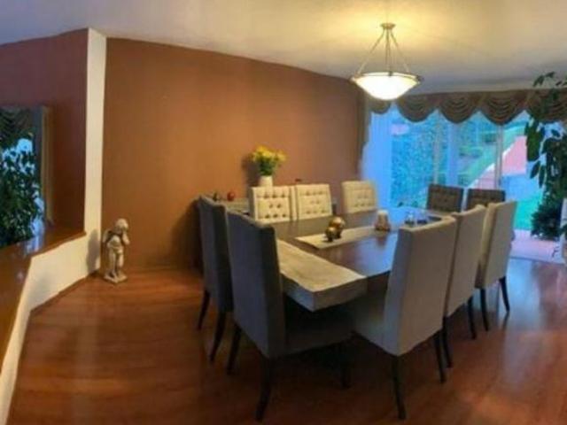 Casa en Venta en LANCASHIRE No.31 en la Col. Condado de Sayavedra, Ciudad de México
