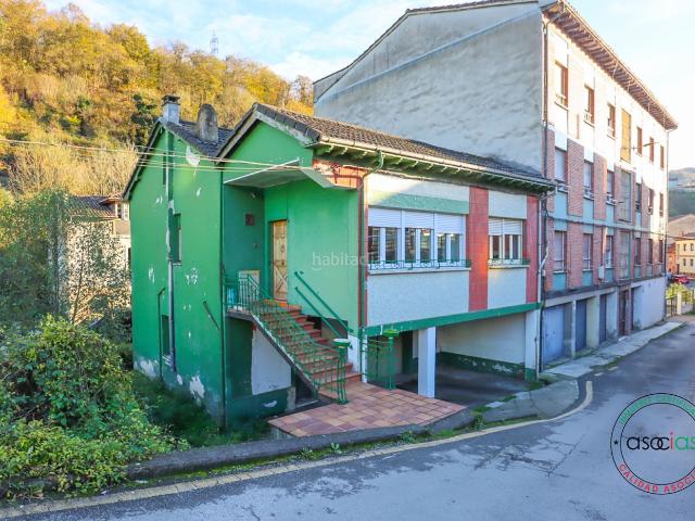 Casa en venta en Langreo, Ciaño Zona Rural. CASA EXCELENTES CONEXIONES. Casas.