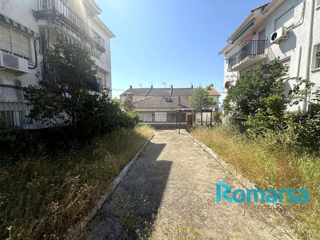 Casa en venta en Lanzahíta. FANTÁSTICO CHALET CON JARDÍN EN LANZAHÍTA. Casas.