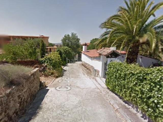 Casa en venta en Lanzahíta. INMUEBLE SIN POSESION Y SIN ACCESO AL INTERIOR. Casas.