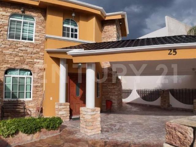 Casa en venta en Las Trojes, Corregidora, Queretaro