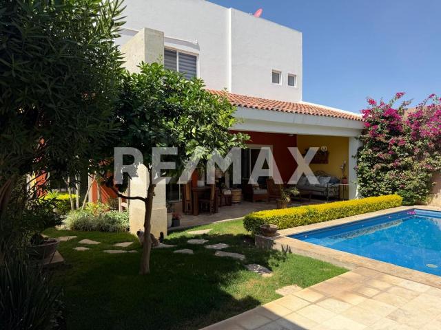 CASA EN VENTA EN LAS ACACIAS