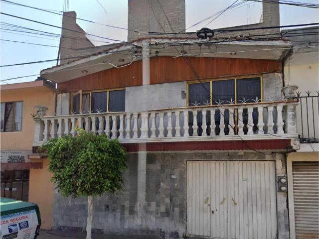 Casa en venta en Las Aguilas, Nezahualcóyotl, México