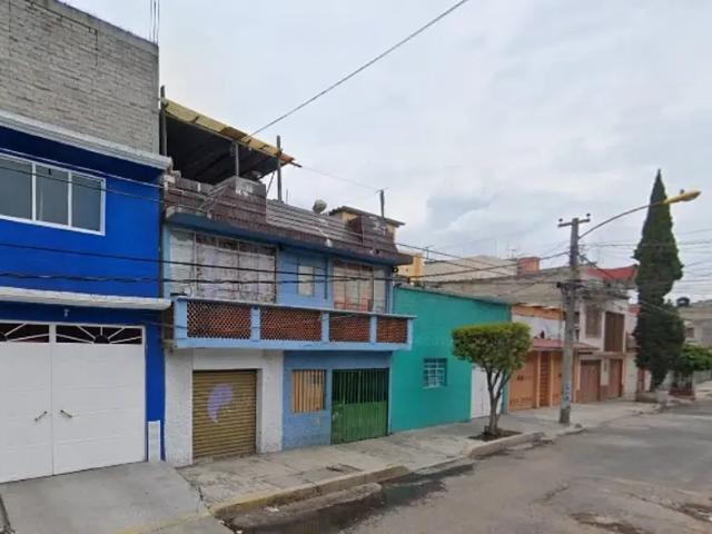 Casa en Venta en Las Aguilas Nezahualcóyotl México ET