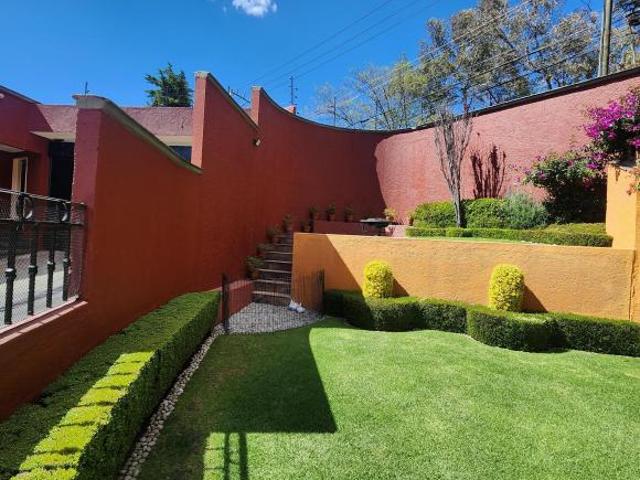 CASA CON JARDIN PRIVADO EN VENTA EN LAS AGUILAS, EN CONDOMINIO DE 10 CASAS