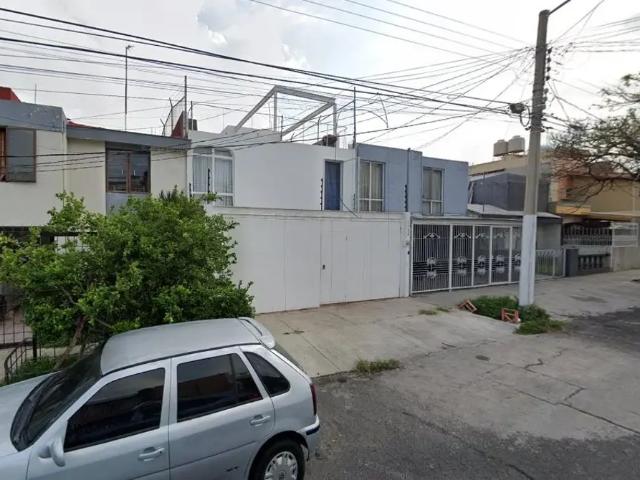 Casa en venta en Las Aguilas, Zapopan, Jalisco