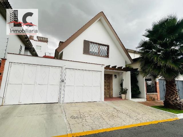 Casa en venta en Las Ánimas, Puebla, Puebla