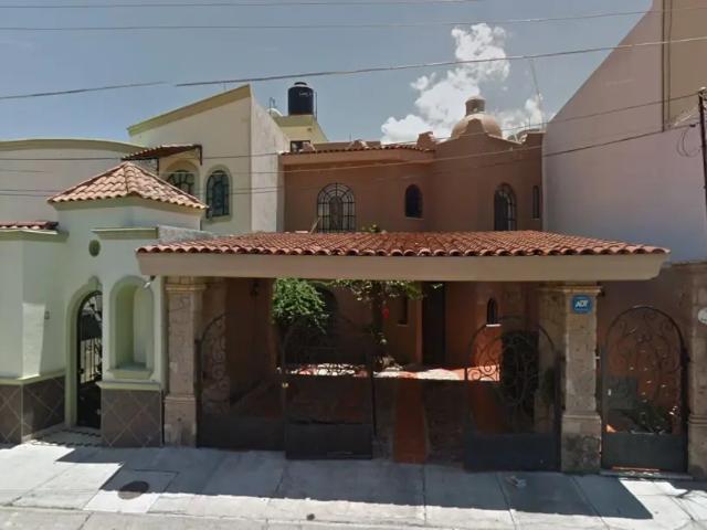 CASA EN VENTA EN LAS BRISAS, TEPIC, NAYARIT