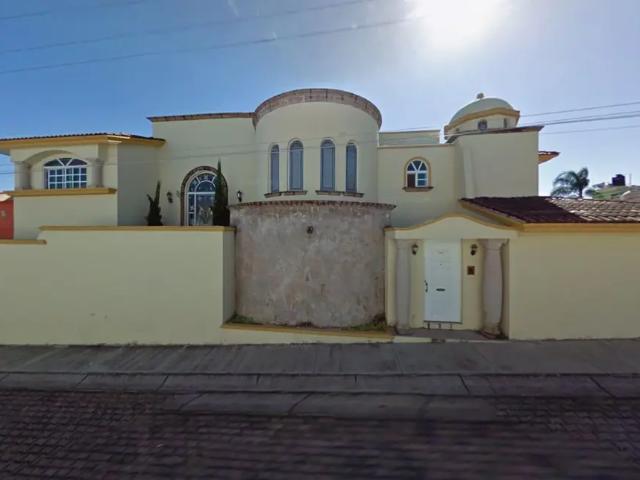 CASA EN VENTA EN LAS BRISAS, TEPIC, NAYARIT