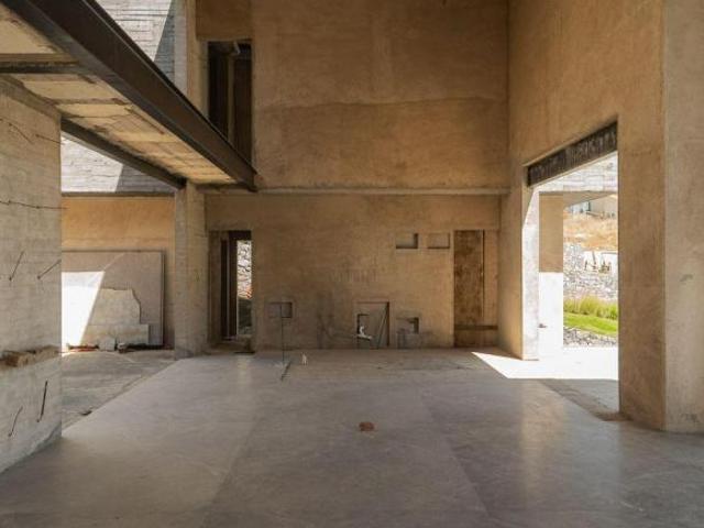 Casa en Venta en Las Cañadas Zapopan | Opción a Terminar o Proyecto para Persona
