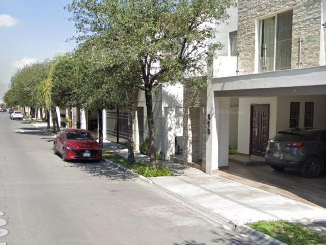 CASA EN VENTA EN LAS CUMBRES MONTRREY NUEVO LEON
