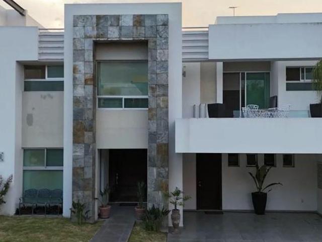 Casa en venta en Las Cumbres Residencial con vista Andares