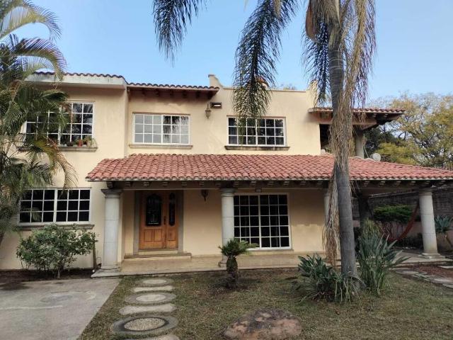 Casa en venta en Las Fincas, Jiutepec, Morelos