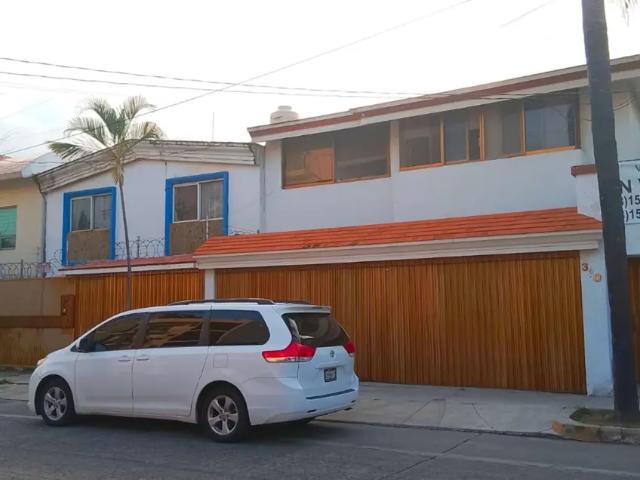 Casa en venta en Las Flores, Zapopan, Jalisco