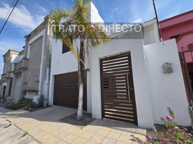 Casa en VENTA en: Las Fuentes Sección Aztlan entre Fuente de Diana y Oriente dos