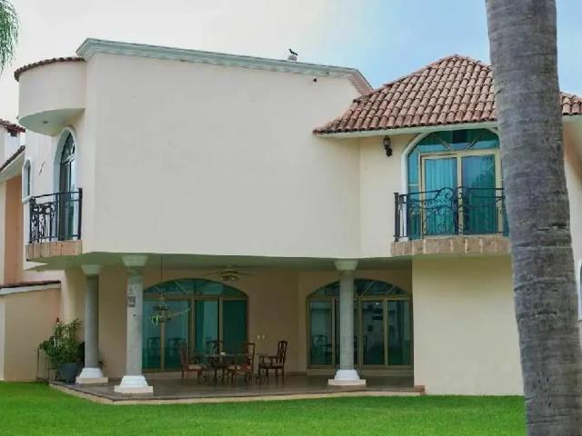 Casa en venta en Las Fuentes, Zapopan, Jalisco