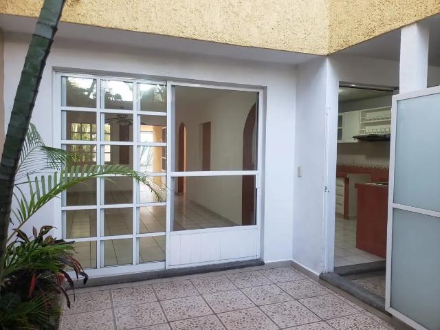 Casa en venta en Las Granjas, Cuernavaca, Morelos