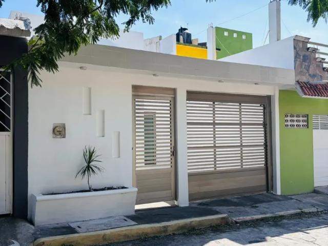 CASA EN VENTA EN LAS HORTALIZAS VERACRUZ, VER