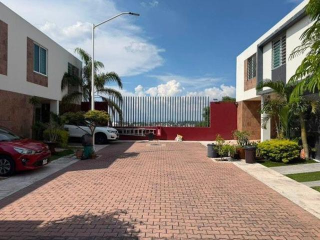 CASA EN VENTA EN LAS HUERTAS | TLAQUEPAQUE