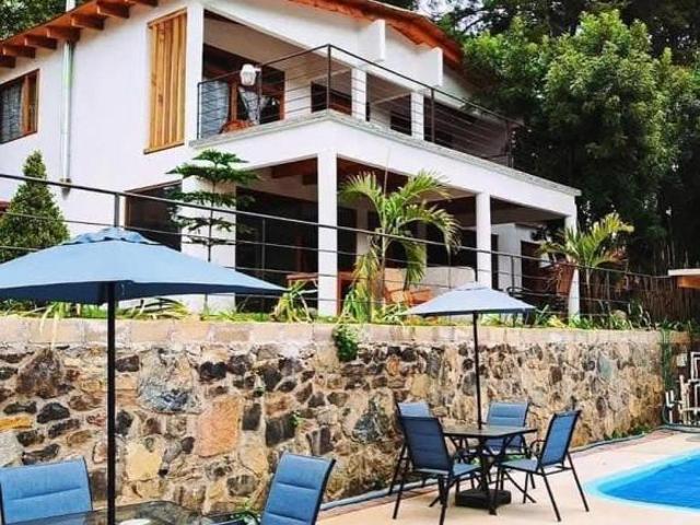 Casa en venta en Las Joyas con proyecto de Inversión