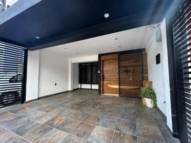 Casa en Venta en Las Juntas 4