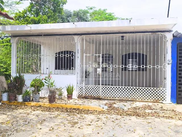 Casa en Venta en Las Margaritas, Tabasco Acceso a Servicios y Confort