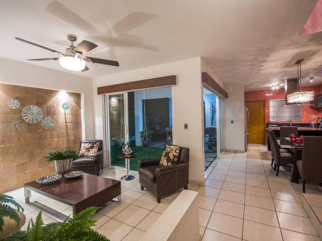 Casa en Venta en Las Moras Puerto Vallarta | 3 Recamaras, Jardin y Terraza