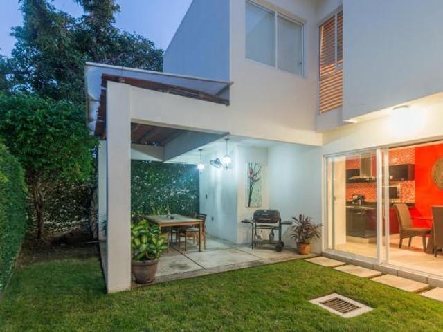 Casa en Venta en Las Moras Puerto Vallarta | 3 Recamaras, Jardin y Terraza