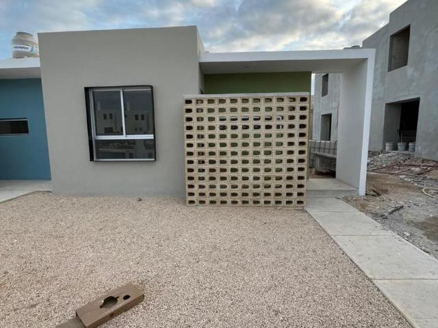 Casa en venta en las palmas, M?rida, Yucat?n 2 recamaras Mod 65