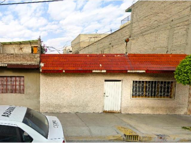 Casa en venta en Las Palmas, Nezahualcóyotl, México