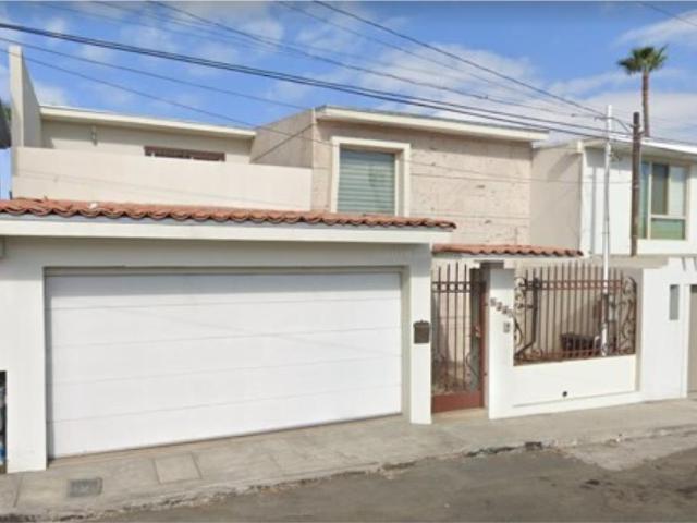 Casa en venta en Las Palmas, Tijuana, Baja California