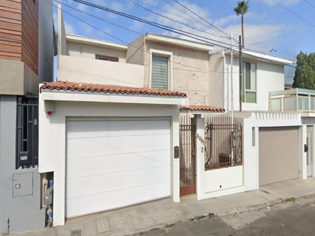 Casa en venta en Las Palmas, Tijuana, Baja California